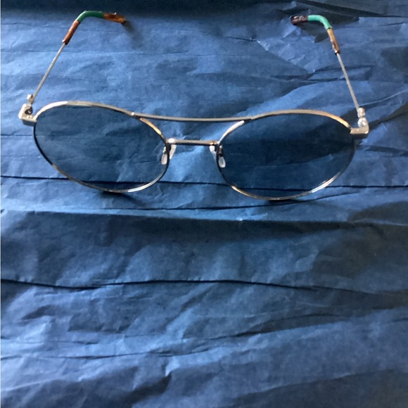 Gucci Silver Round Sunglasses Italy Authentic with Black Case - Picture 3 of 5